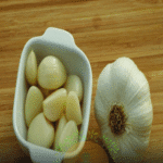 मानसिक स्वास्थ्य के लिए वरदान: भीगे बादाम और अखरोट!